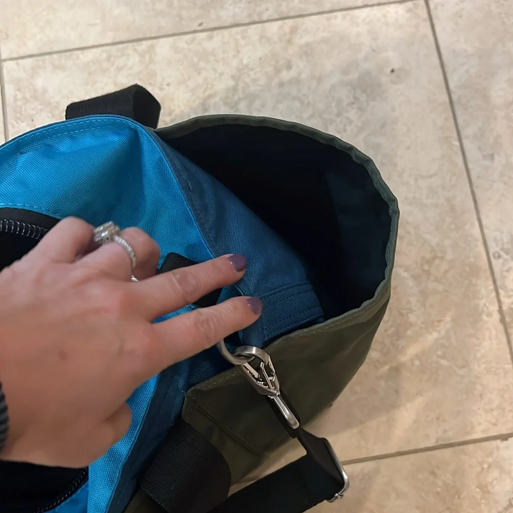Diaper bag . State . New with tags - Picture 6 of 13